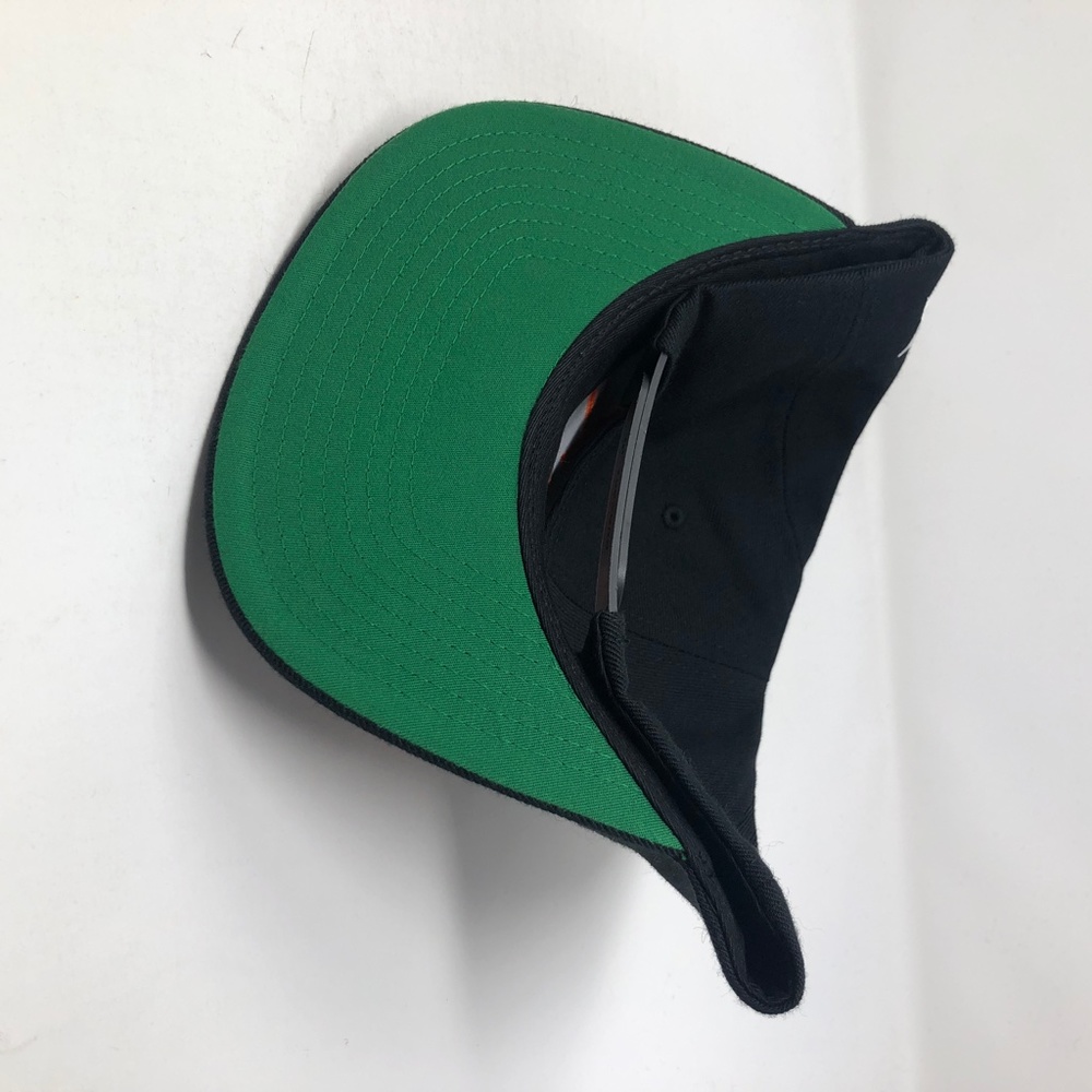 Live Fit LVFT Snapback Hat - Picture 5 of 6